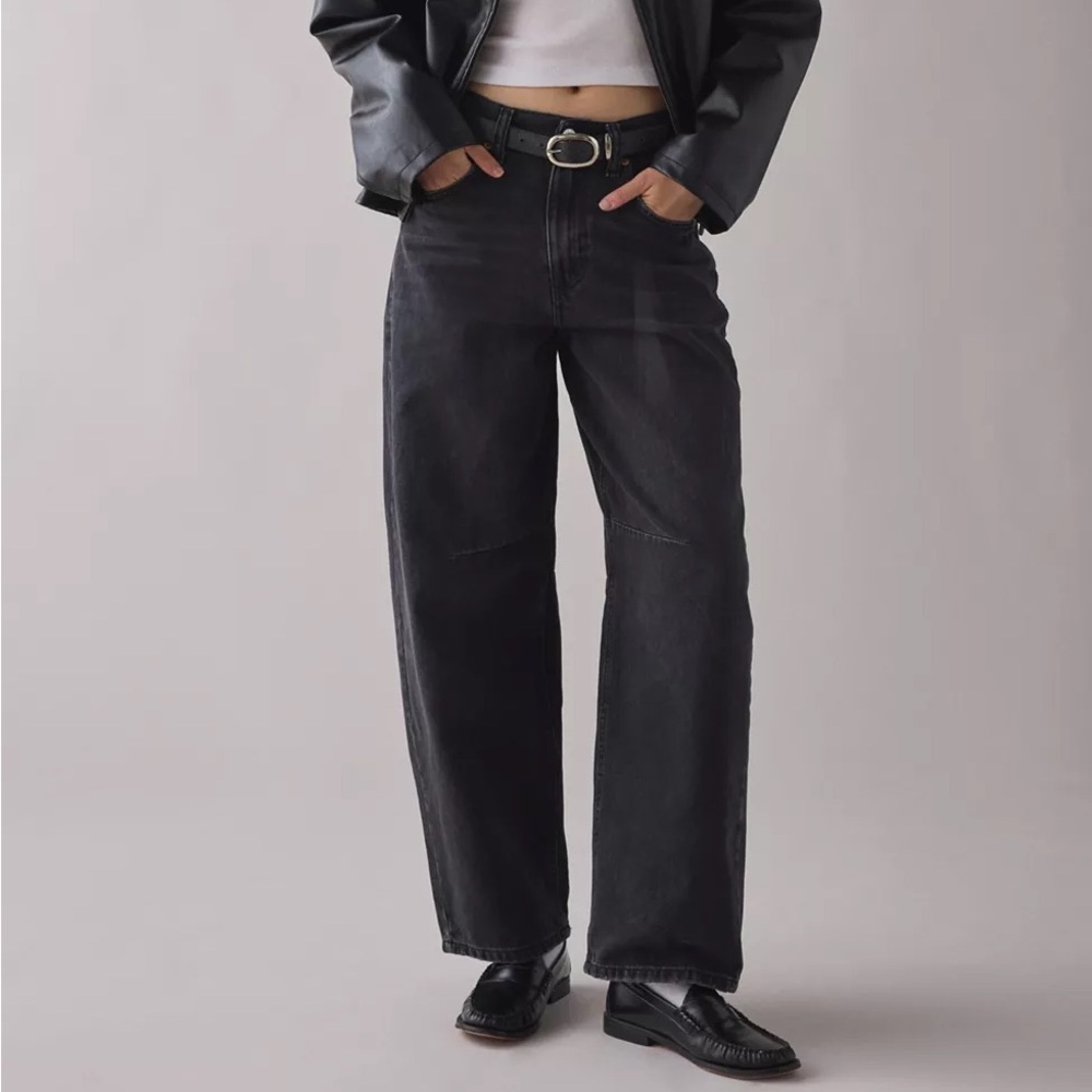 Urban Outfitters BDG Logan Buckle Baggy Barrel Jean